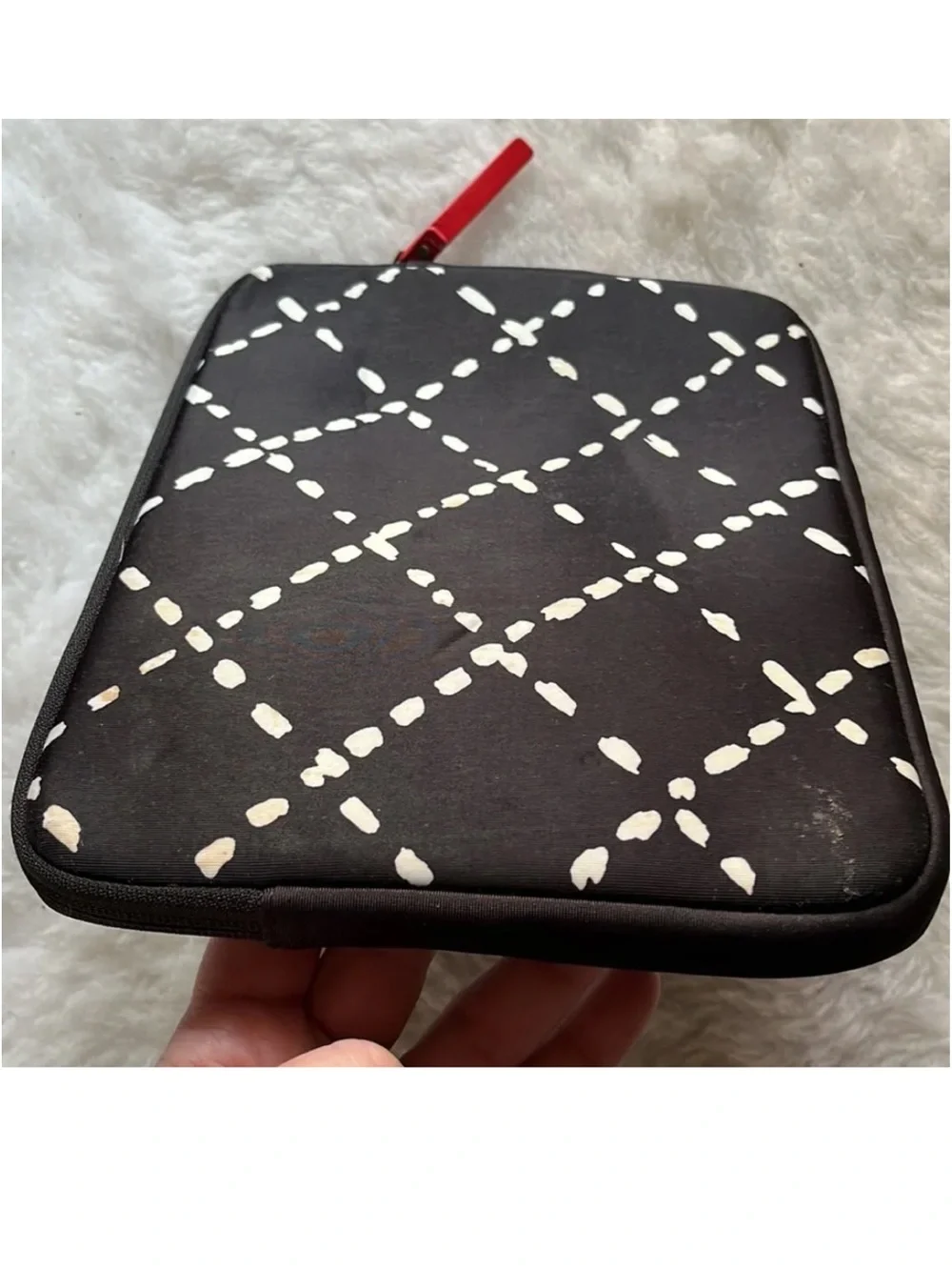 Kate Spade ♠️ black & white neoprene padded tablet case